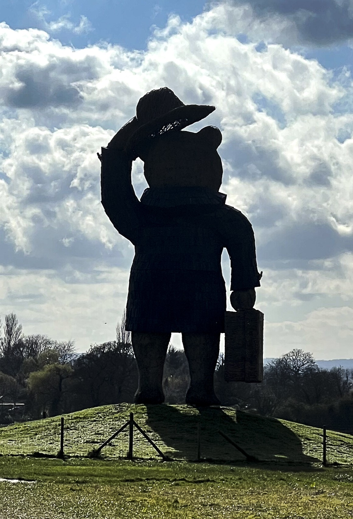 Paddington silhouette!