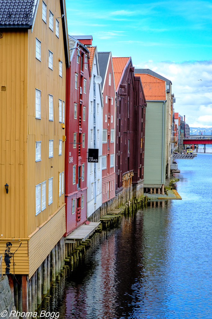 TrondheimTheCrabandTheBoy-DSCF3256-HDR
