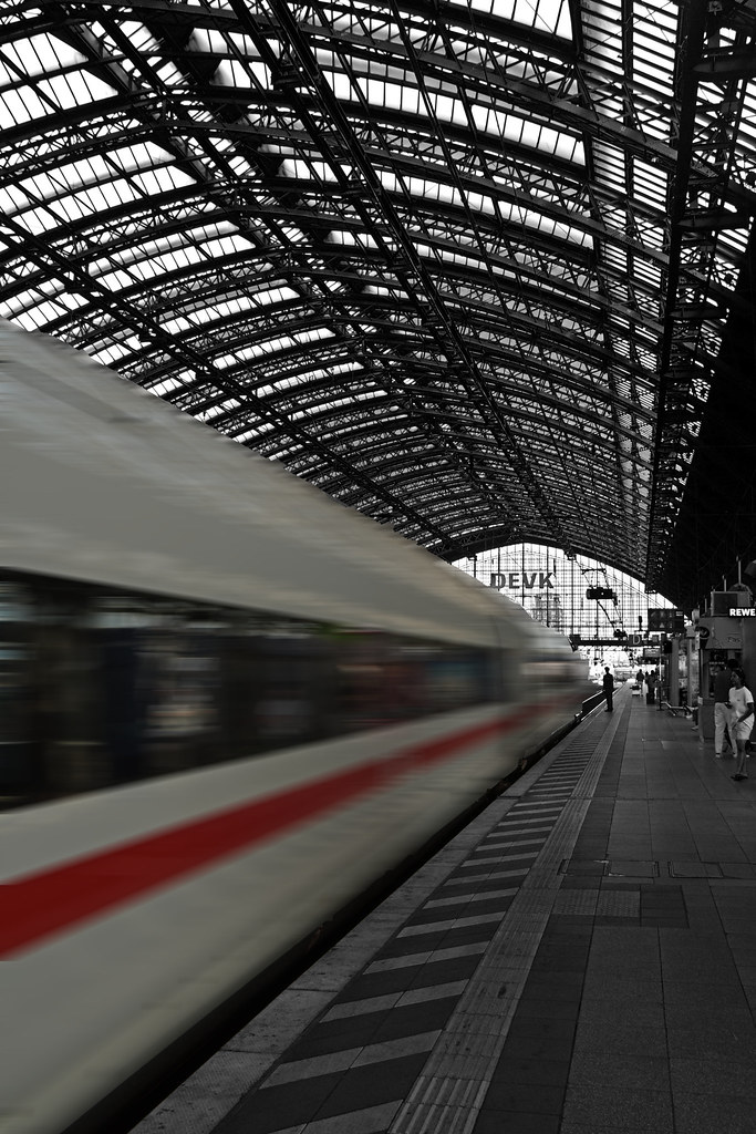 Cologne Bahnhof with train