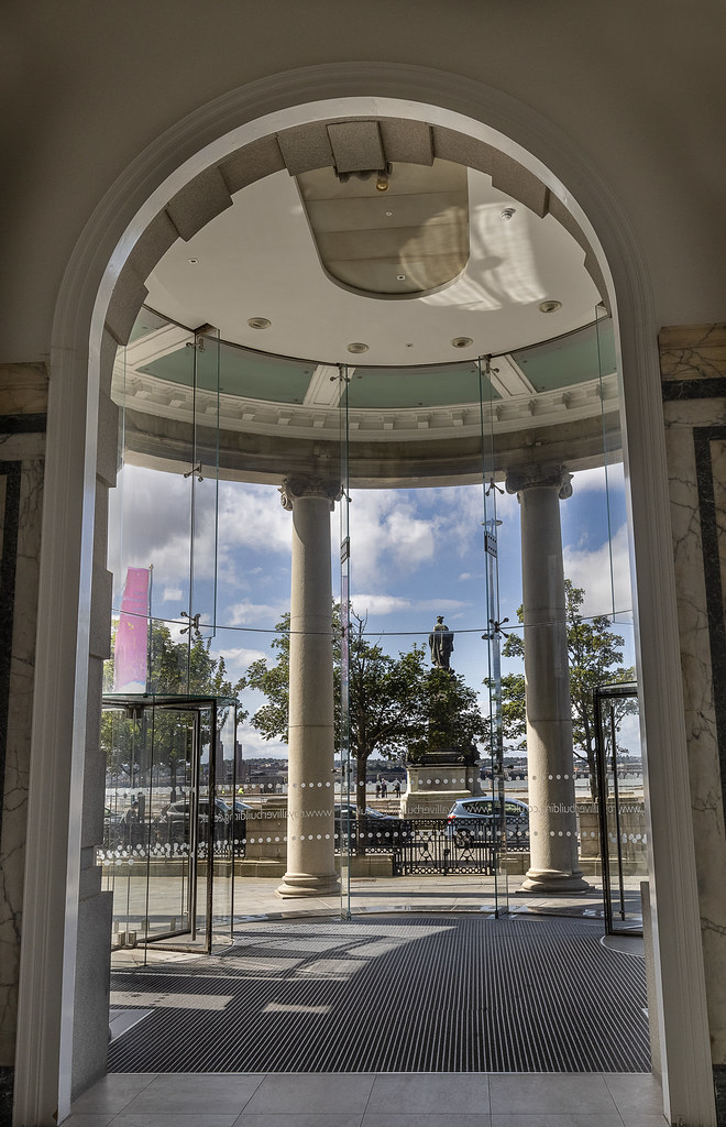 Liver building main entrance
